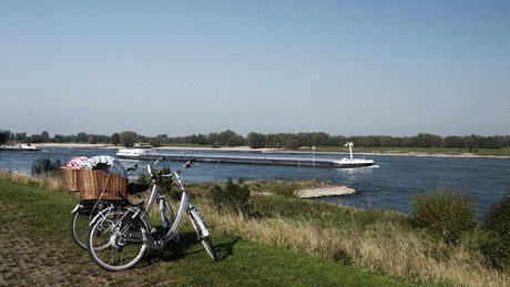Hiking through the Rivers country