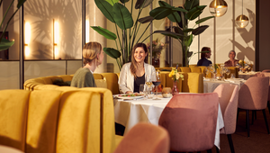 Vrolijk Voorjaar bij Van der Valk